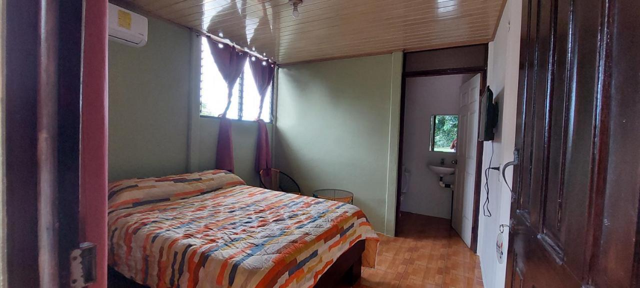 Hostal Y Cabinas Anita-And Rafting Tour! Siqurres Da Alegria Buitenkant foto